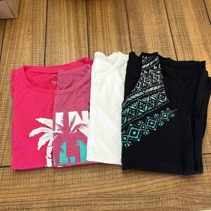 Summer top bundle Size Medium